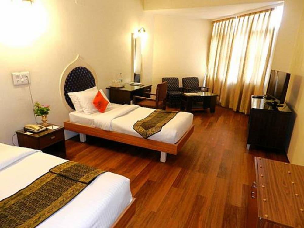 Amarpreet, Chhatrapati Sambhajinagar - Am Hotel Kollection Aurangabad  Exterior photo