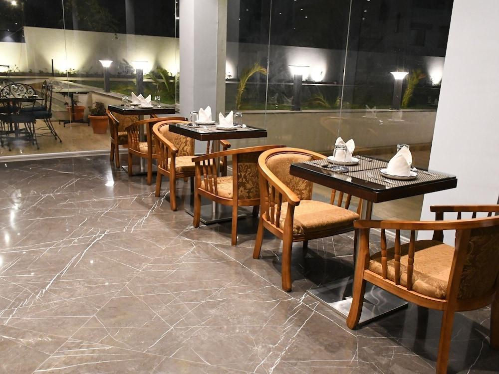Amarpreet, Chhatrapati Sambhajinagar - Am Hotel Kollection Aurangabad  Exterior photo