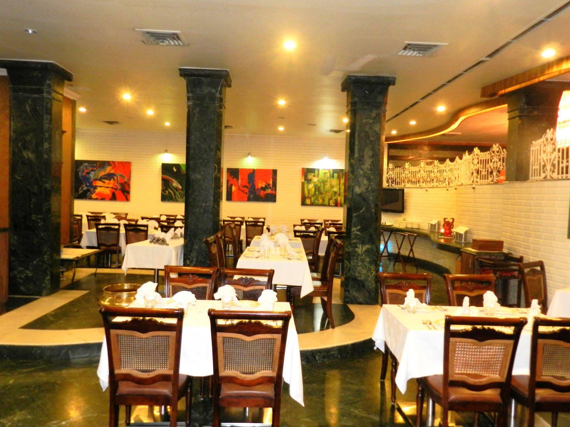 Amarpreet, Chhatrapati Sambhajinagar - Am Hotel Kollection Aurangabad  Restaurant photo